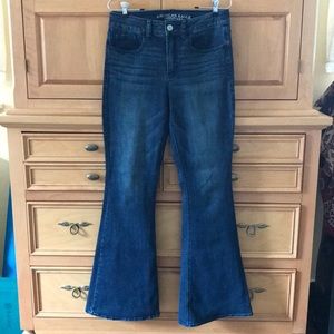 NWOT American Eagle Hi-Rise Artist Jeans